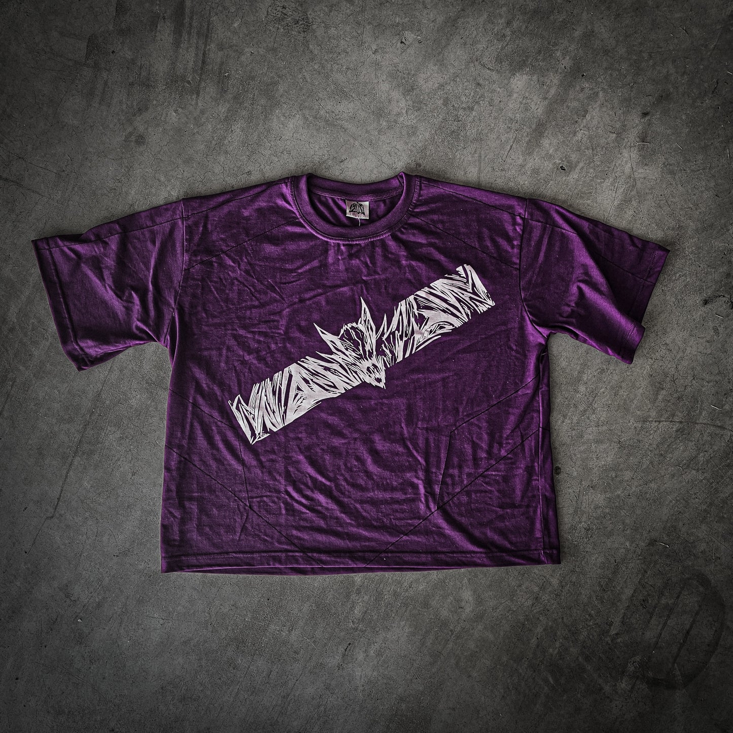 Graphic Bat Tee Midnight